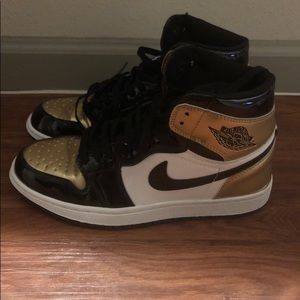 Jordan 1 Gold Toe UA